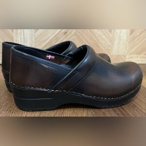 Sanita Pro. Cabrio Women's Clog 39 Narrow US - 8.5